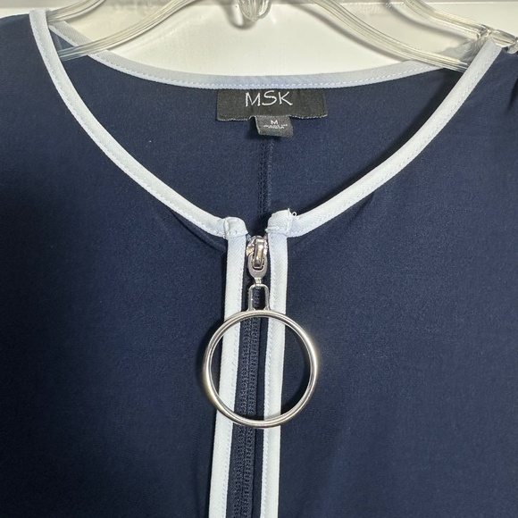 A line women's sleeveless blue dress. size M. - Picture 2 of 4